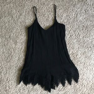 Urban Outfitters || Black Romper || XS